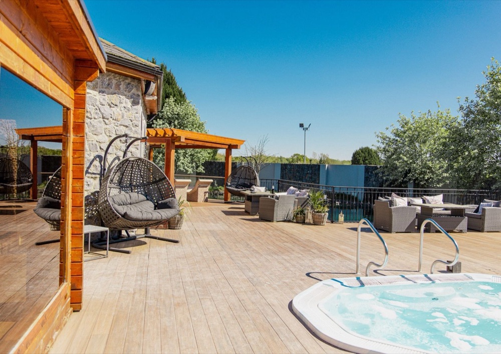 The outdoor relaxation terrace at Revas Spa